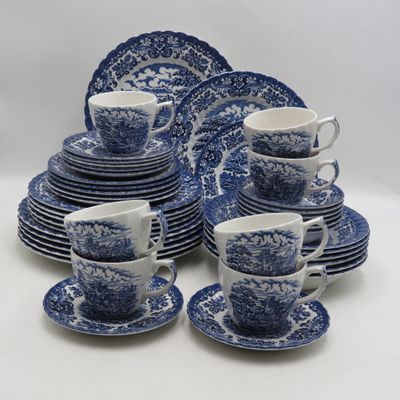 Set of 42 olde Country Castles British Anchor porcelain set. Made in England - Ironstone