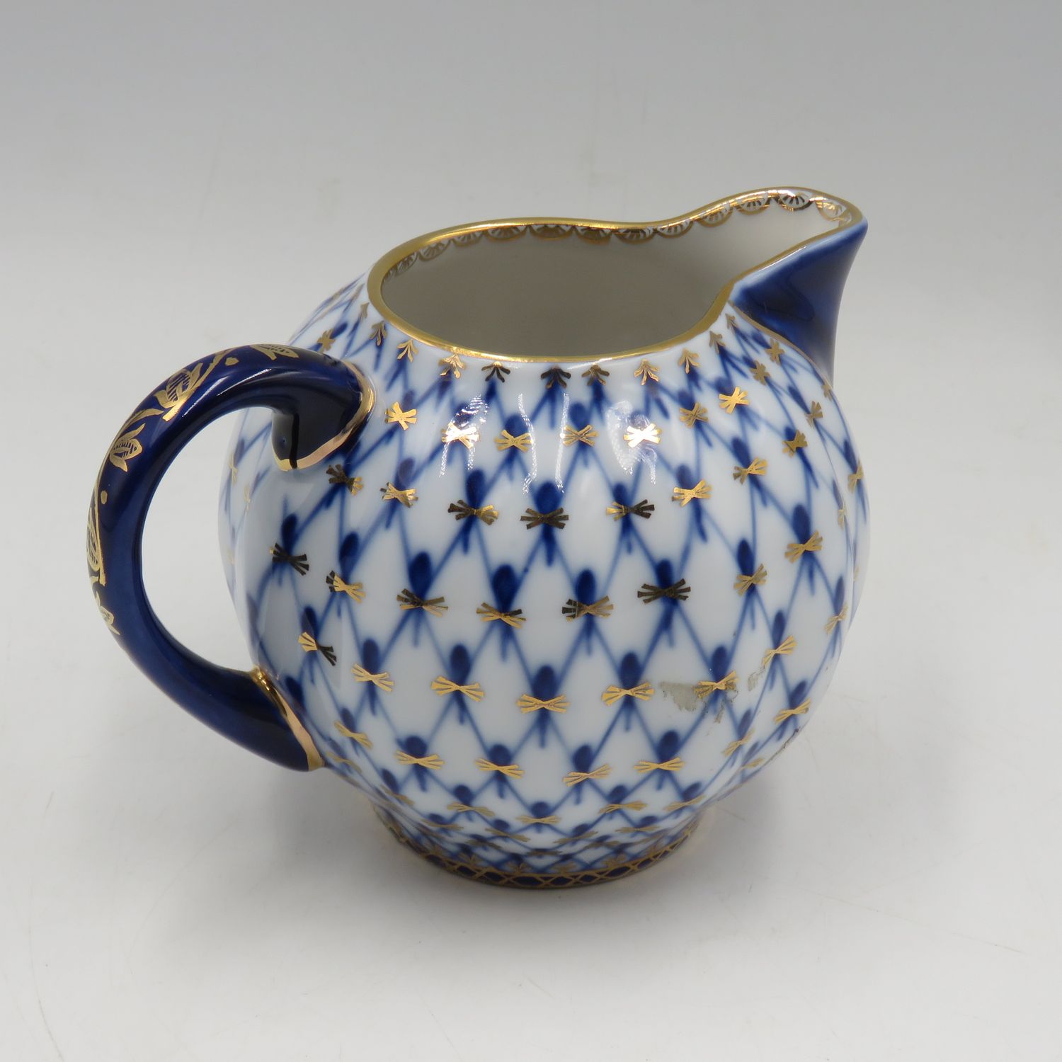 Lomonosov Russia porcelain Tulip Cobalt net creamer jug