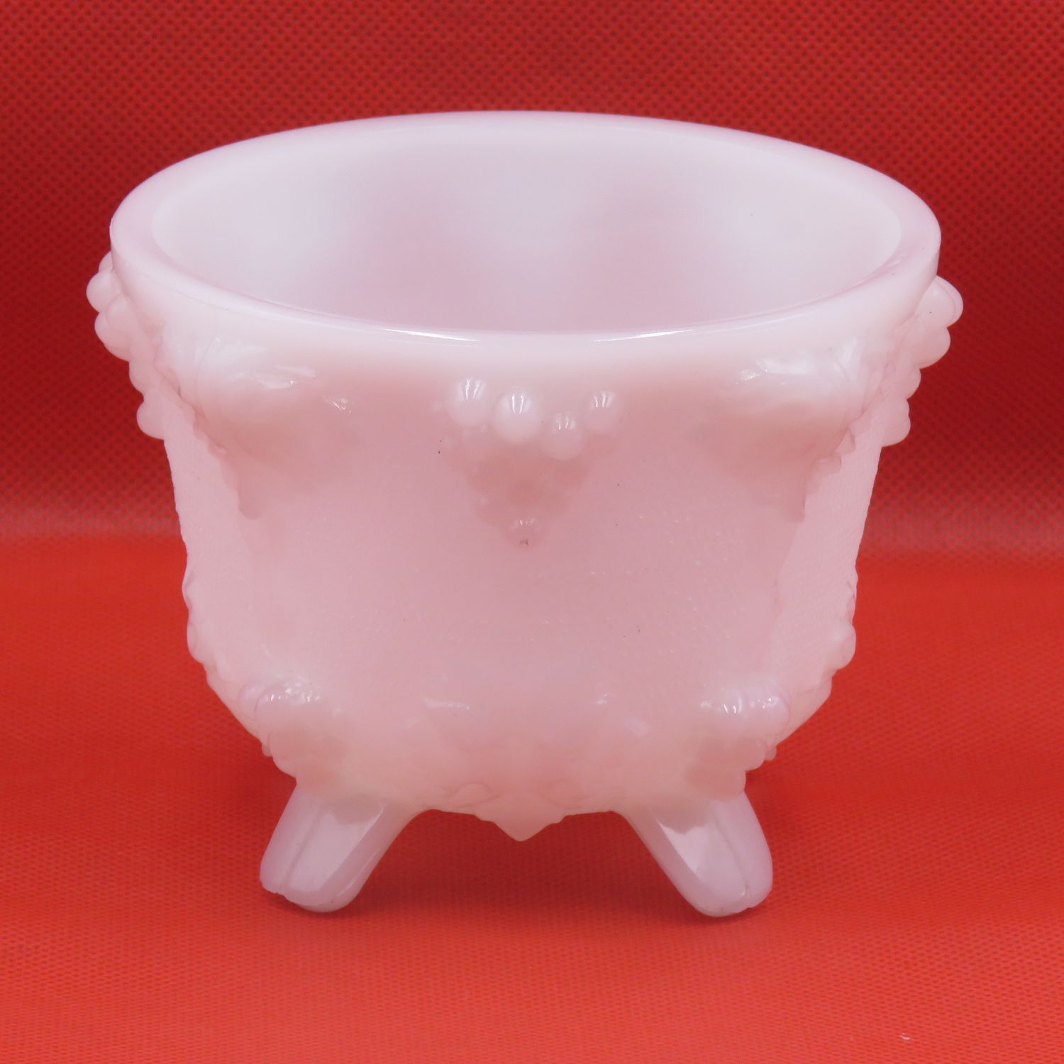 Vintage white opaque milk glass 4-legged bowl