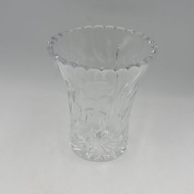 Vintage crystal glass flower vase - height 15.5cm
