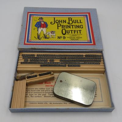 John Bull Printing outfit no.9 - pristine and unused in Like New condition
