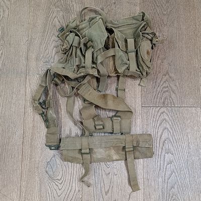 SADF Webbing yoke with kidney pouches and ground sheet cover
