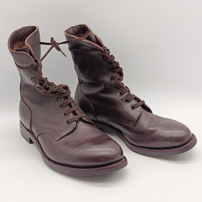 Pair of SA Army leather military boots - size UK 10