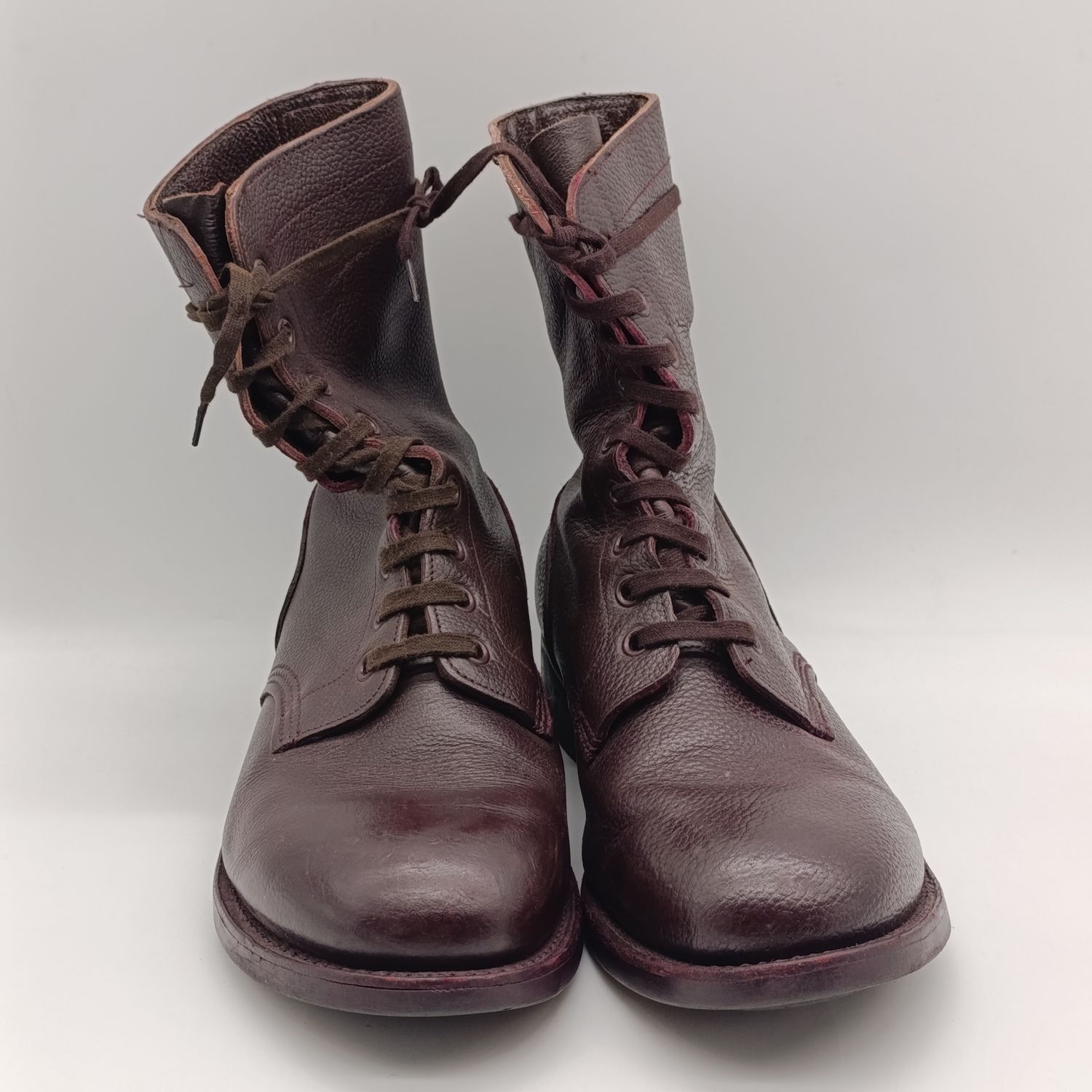 Pair of SA Army leather military boots - size UK 10