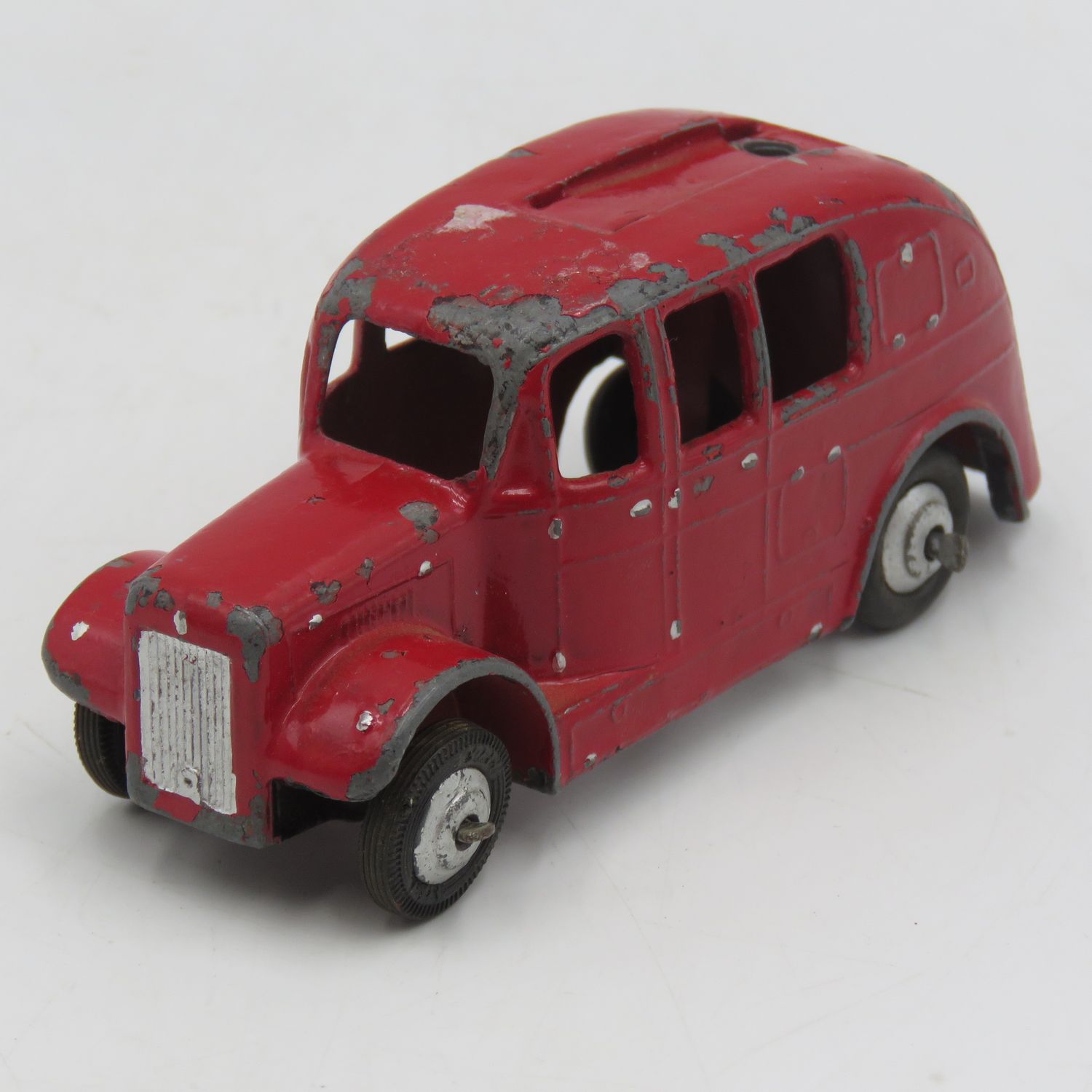 Meccano Dinky Toys Fire Engine No.250 toy car - no ladder on roof