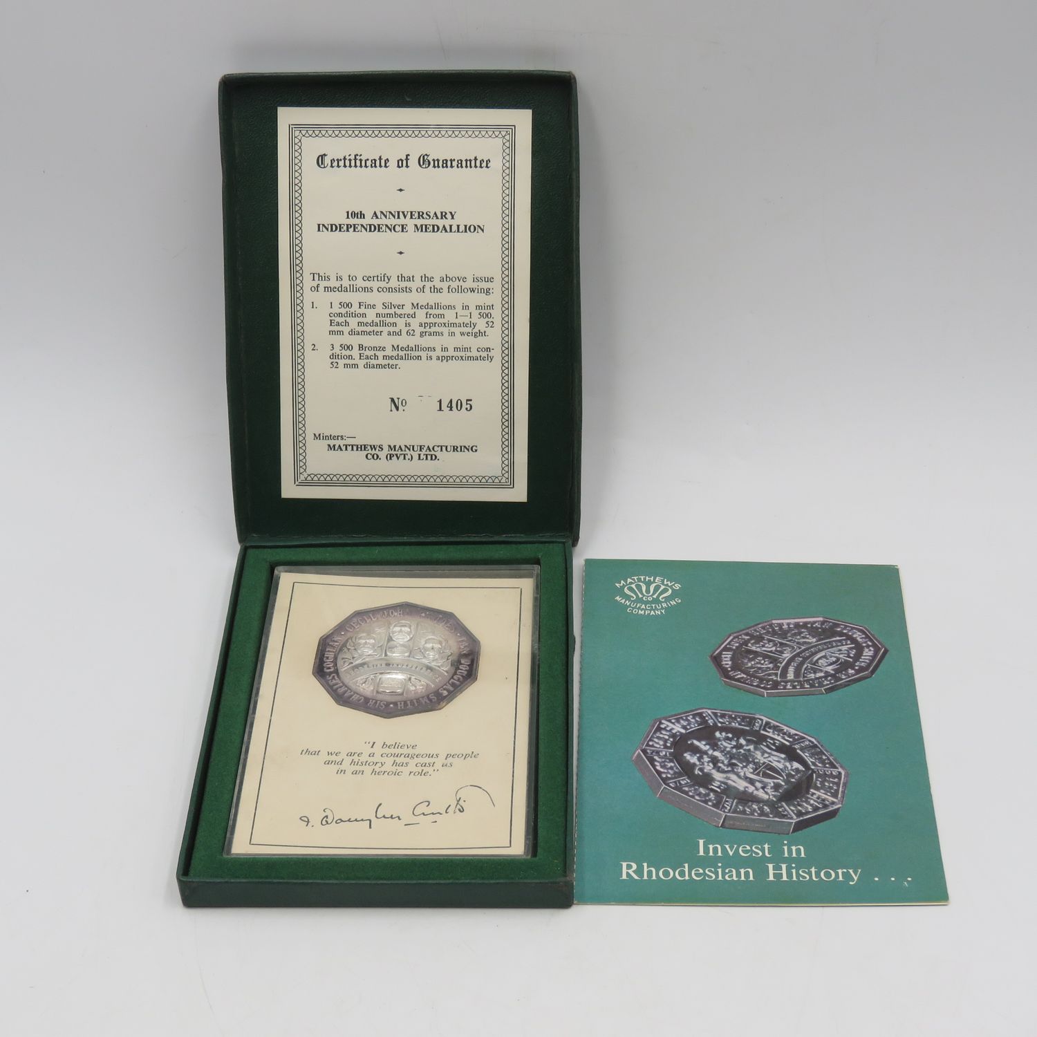 Rhodesia fine silver history medallion of 62 grams - in original slab
