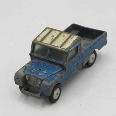 Vintage Corgi Toys Land Rover toy car
