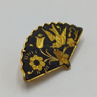 Vintage Damascene fan brooch with gold colour inlays