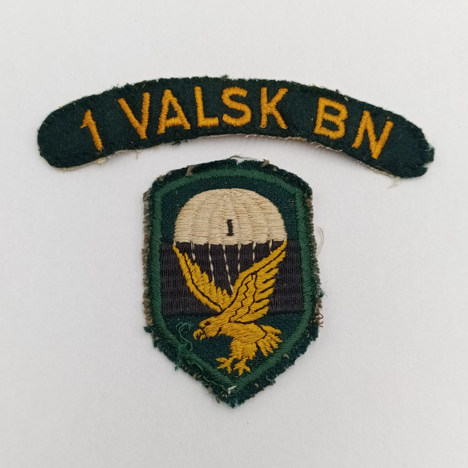 SADF 1 Parachute battalion cloth flash and shoulder title