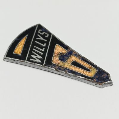 Willys 6 enameled badge - No pin