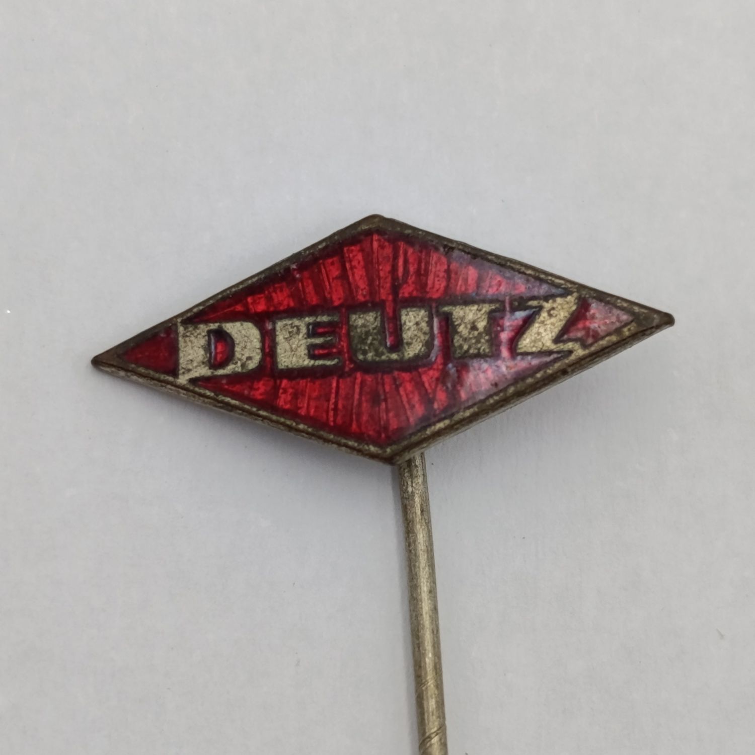 Vintage Deutz pin badge enameling intact