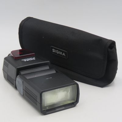 Sigma EF-500 DG Super flash in pouch - working