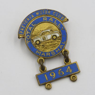 Vintage 1964 Pretoria Motor Club Total Rally Marshall pin badge