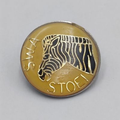 SWA Stoei pin badge