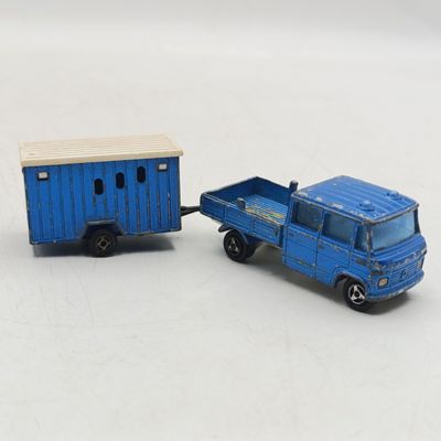 Majorette #233 Mercedes transporter with trailer - scale 1/70