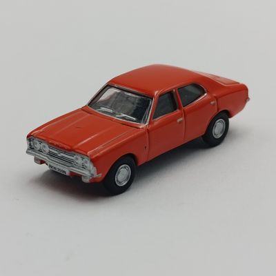 Oxford model Ford Cortina die-cast model car - scale 1/72