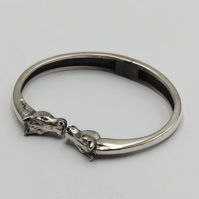Beautiful Sterling silver Horse head bangle - weighs 33.5 grams