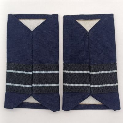 Pair of Australian Air Force Flight Lieutenant rank epaulettes