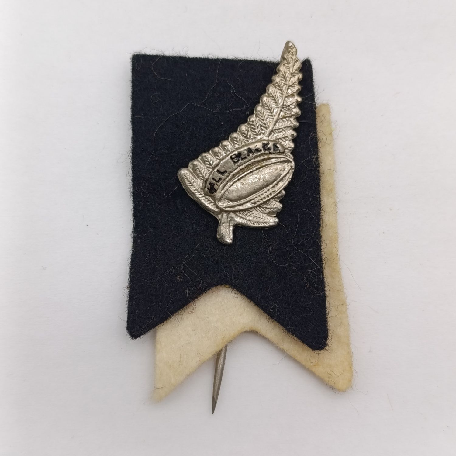 Vintage New Zealand All Blacks rugby stick pin