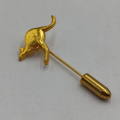 Australian Qantas Airlines pin with Australian flag pin badge
