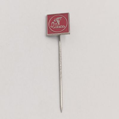 Claas long pin badge