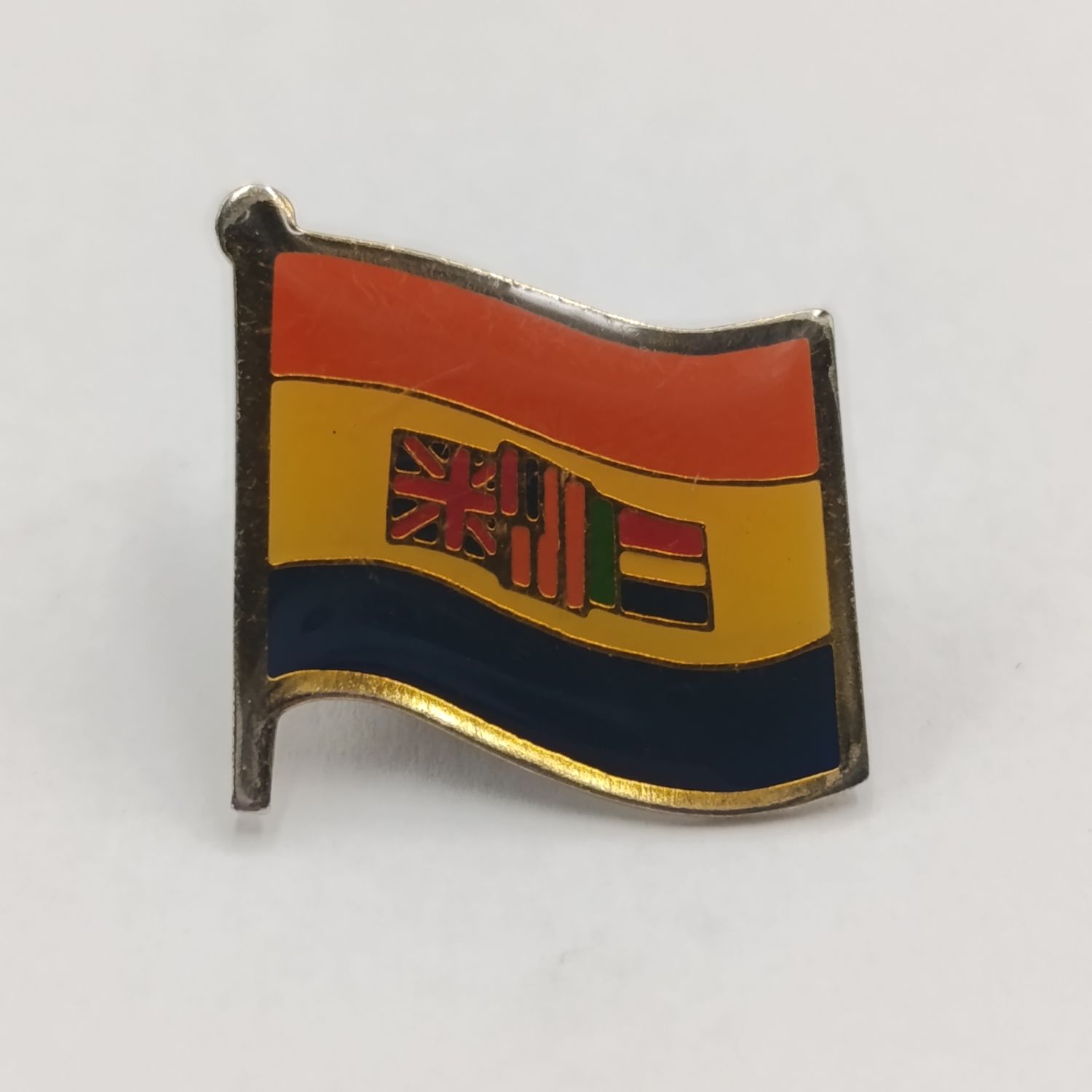 Old SA Flag pin badge