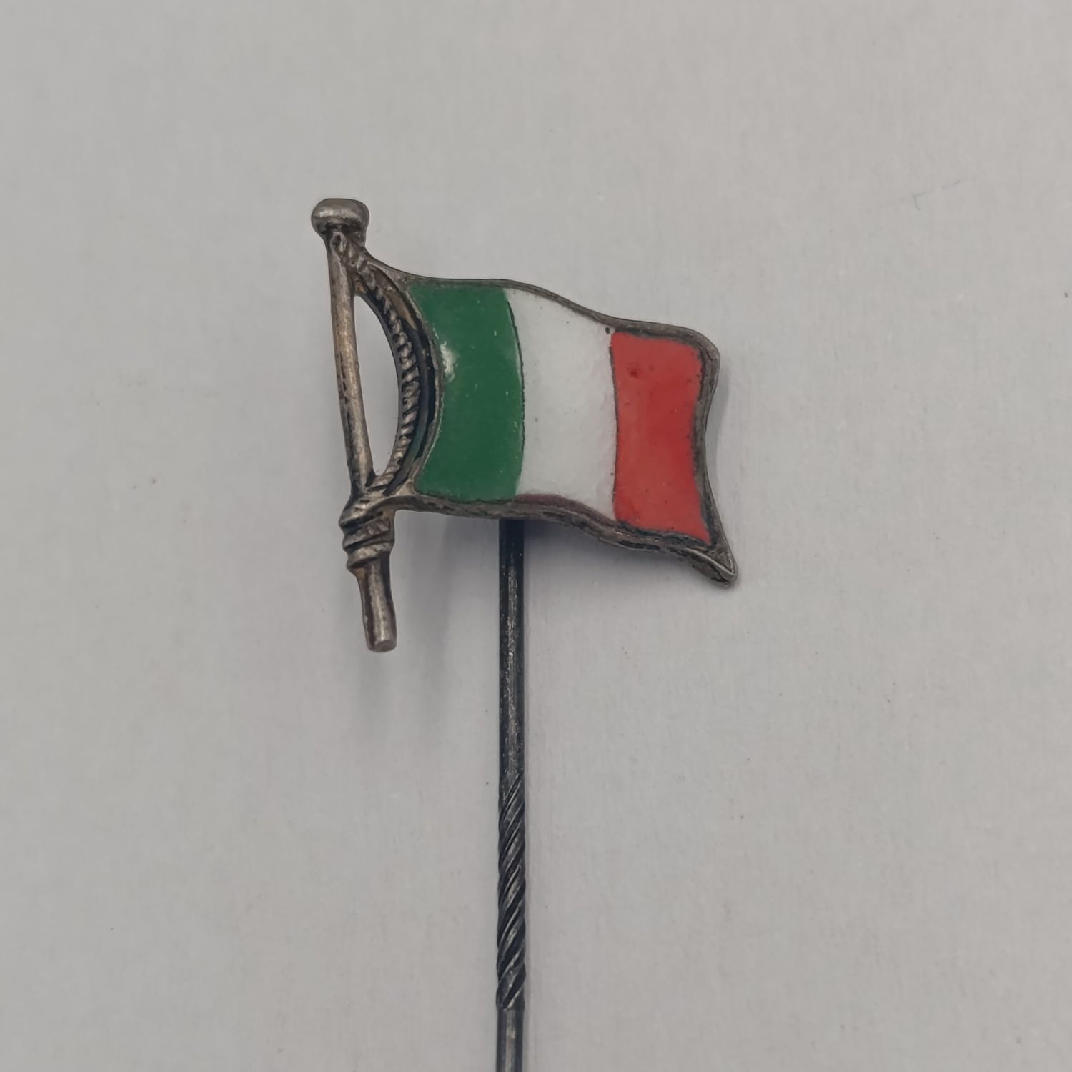 Italian vintage long pin badge - enameled