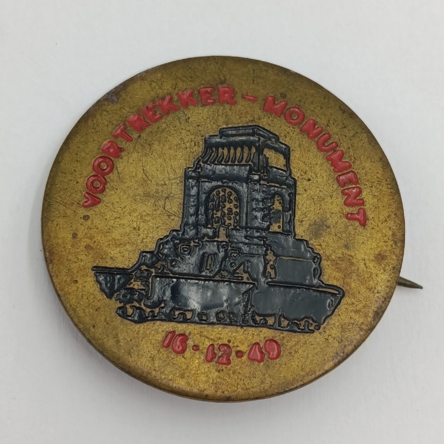Vintage Voortrekker-Monument 1949 commemorative pin badge