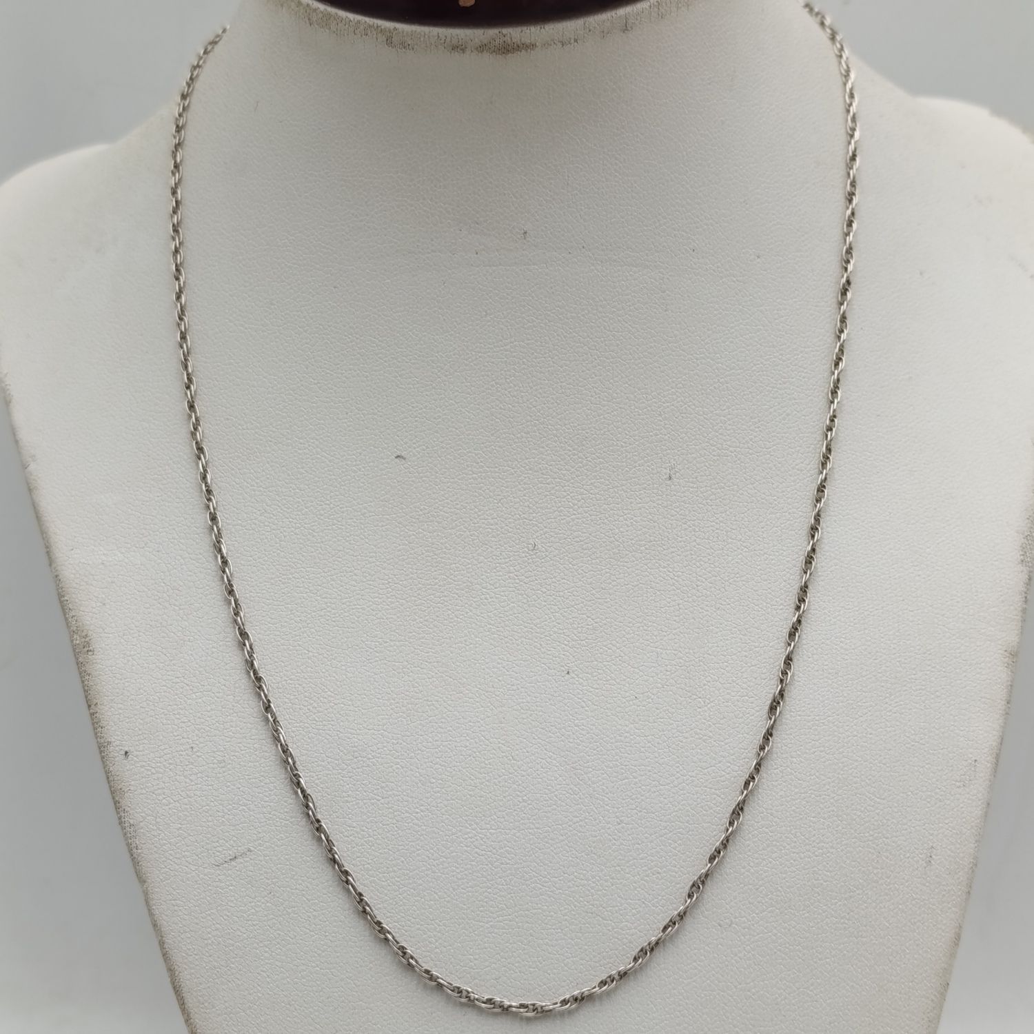 Silver chain of 44cm - weighs 3 grams