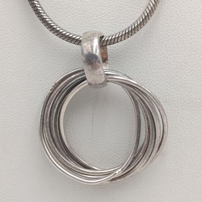 Sterling silver Italian necklace with pendant - weight 23.9 grams