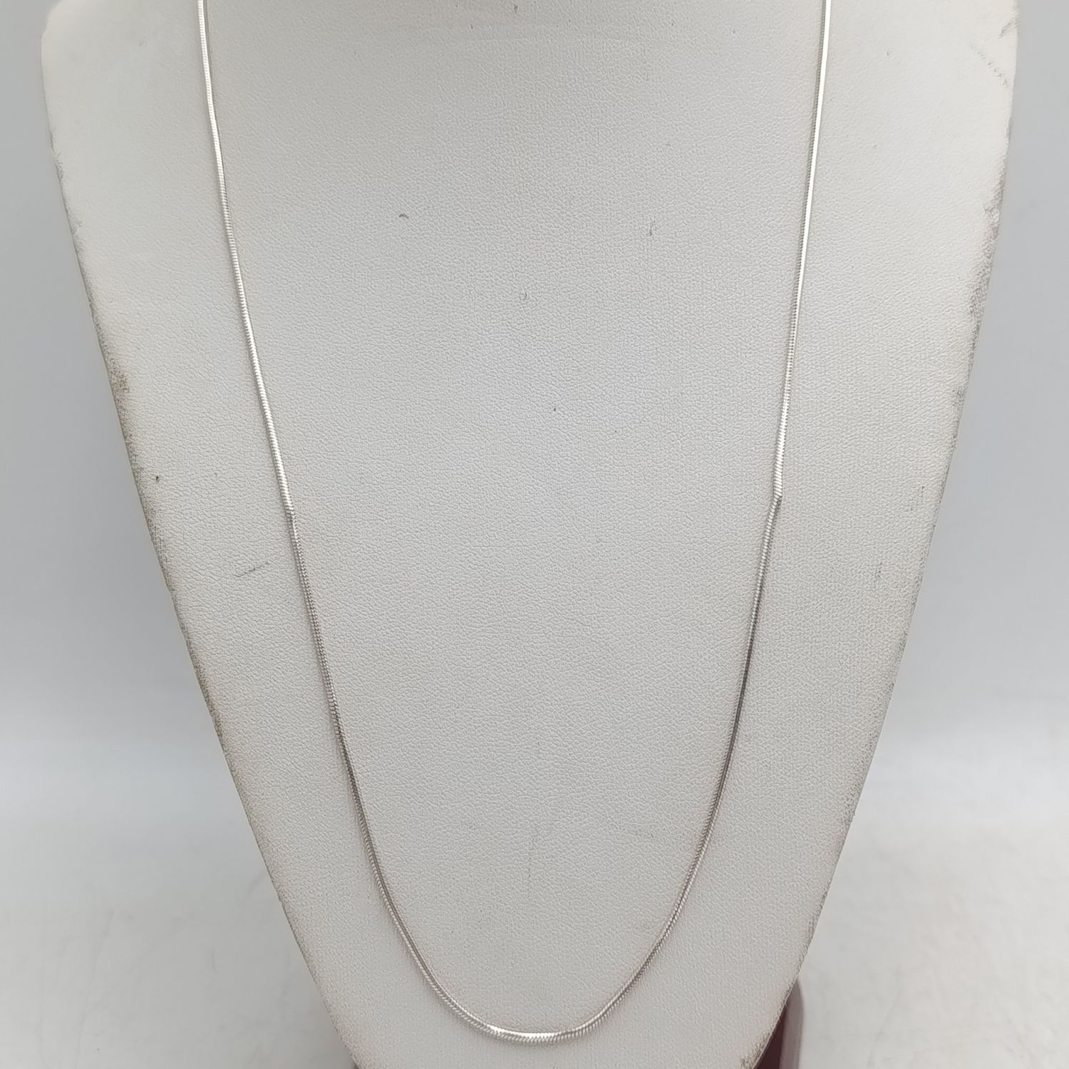 Sterling silver necklace - weighs 6 grams