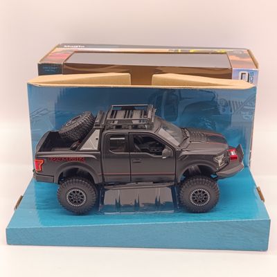 Maisto Off-Road 2017 Ford F150 Raptor die-cast model car - scale 1/24
