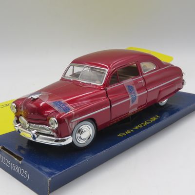 MotorMax 1949 Mercury die-cast model car in box - scale 1/24