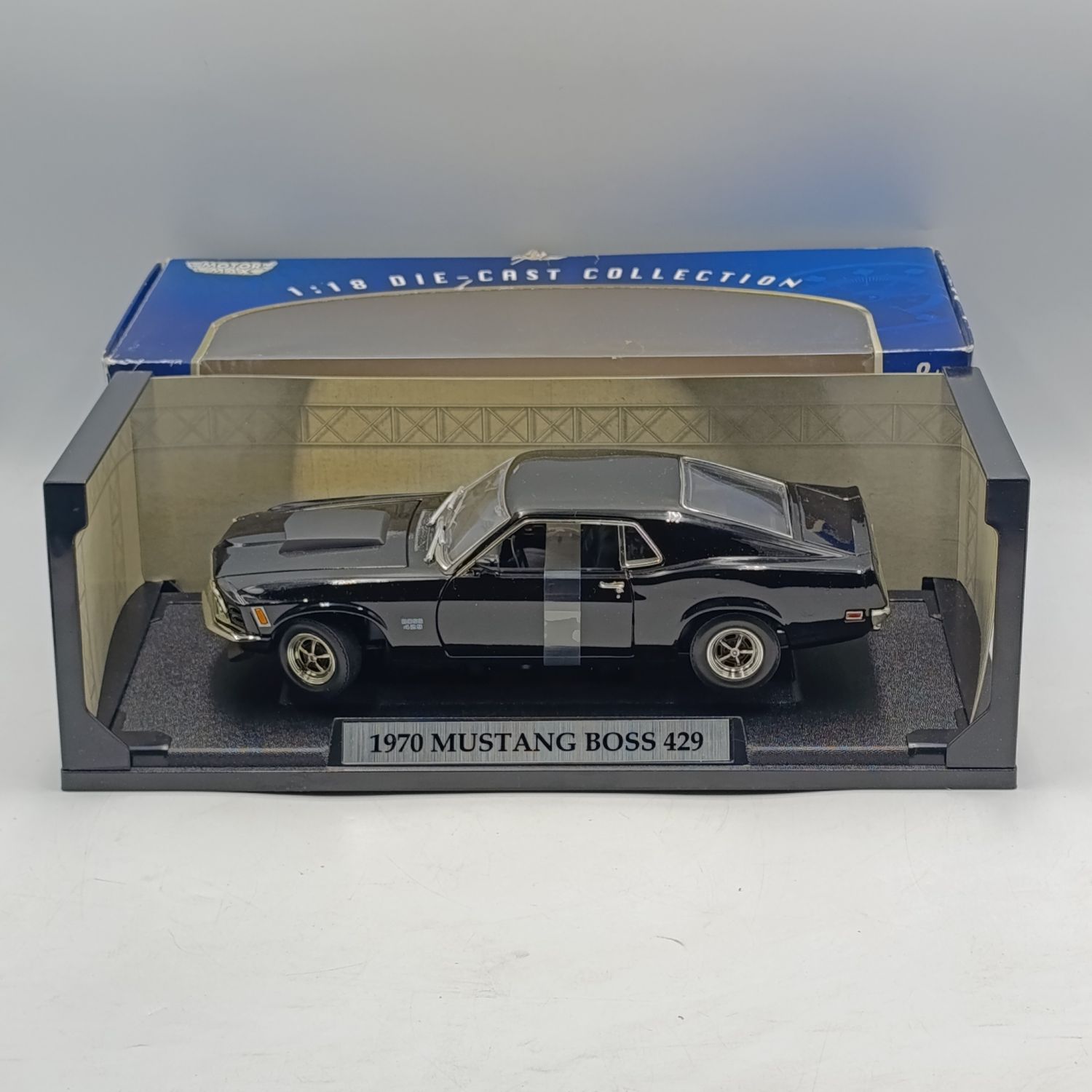 Motor Max 1970 Mustang Boss 429 die-cast model car - scale 1/18