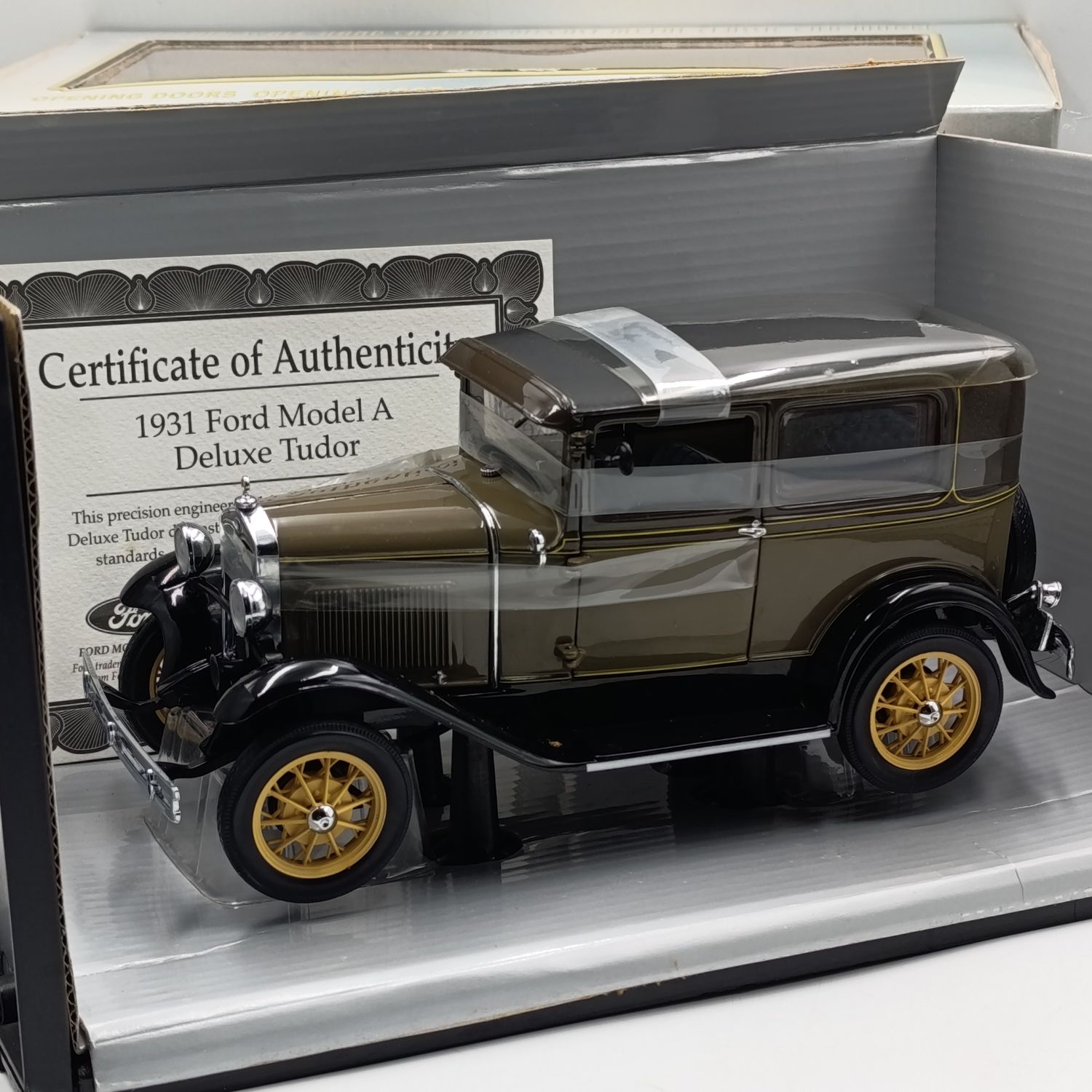 Motor City Classics 1931 Ford Model A Tudor hand crafted die-cast model car - scale 1/18