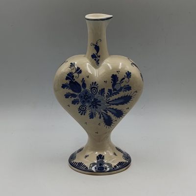 Johannes de Kuyper Delft heart shaped porcelain liquor decanter