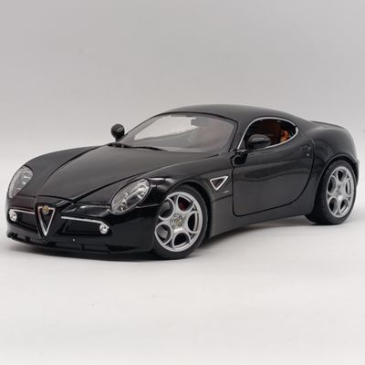 Bburago Alfa Romeo 8C Competizione die-cast model car in box - scale 1/18