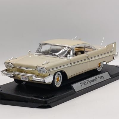 MotorMax 1958 Plymouth Fury die-cast model car in box - scale 1/18