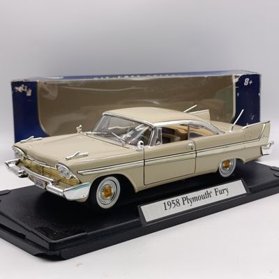 MotorMax 1958 Plymouth Fury die-cast model car in box - scale 1/18