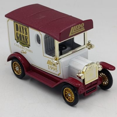 Lledo 1928 Ford Model T 1995 Days Gone Collectors club model car in box