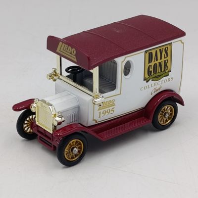 Lledo 1928 Ford Model T 1995 Days Gone Collectors club model car in box