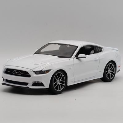 Maisto Exclusive 2015 Ford Mustang GT die-cast model car - scale 1/18