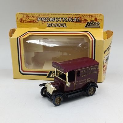 Lledo 1928 Ford Model T model car with North Eastern Daily Gazette advertising in box