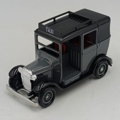 Lledo 1933 Austin Taxi grey model car in box
