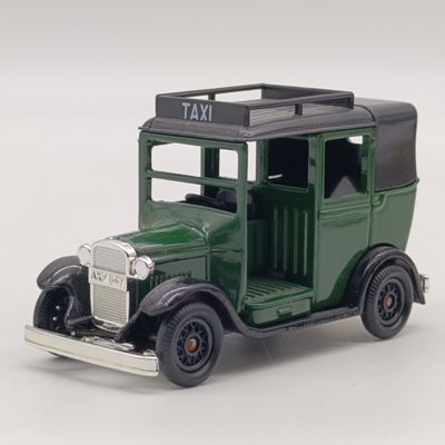 Lledo 1933 Austin Dark green taxi model car in box
