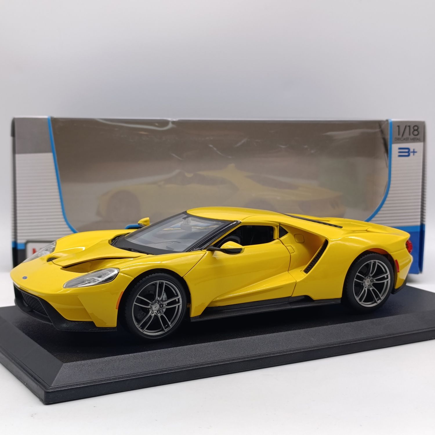 Maisto 1917 Ford GT die-cast model car - scale 1/18 - some colour fading