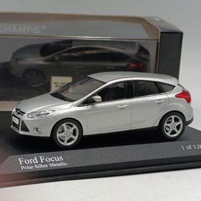 MiniChamps 2011 Ford Focus die-cast model car - scale 1/43