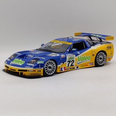 AutoArt 2006 Corvette C5-R #72 die-cast 24h Le Mans race car model - scale 1/18 - no box