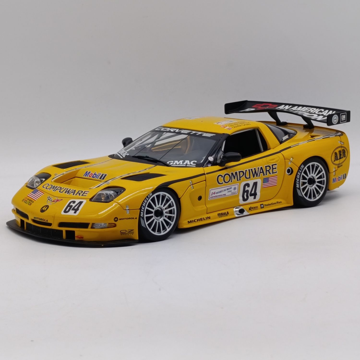AutoArt 2004 Corvette C5-R #64 die-cast 24h Le Mans race car model - scale 1/18 - no box