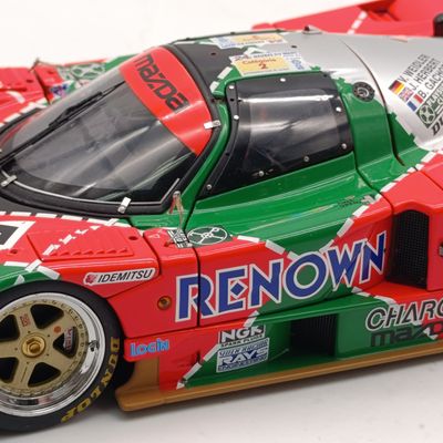 AutoArt 1991 Mazda 787B Le Mans 24h die-cast race car model - scale 1/18 - mirrors missing - rear wing repaired